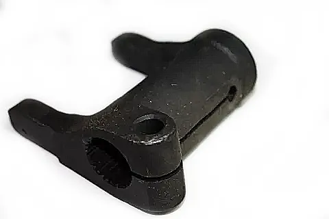 Вилка выжимного подшипника (КПП QJ805-589B) 1096 302 109 {XML6112,6102}